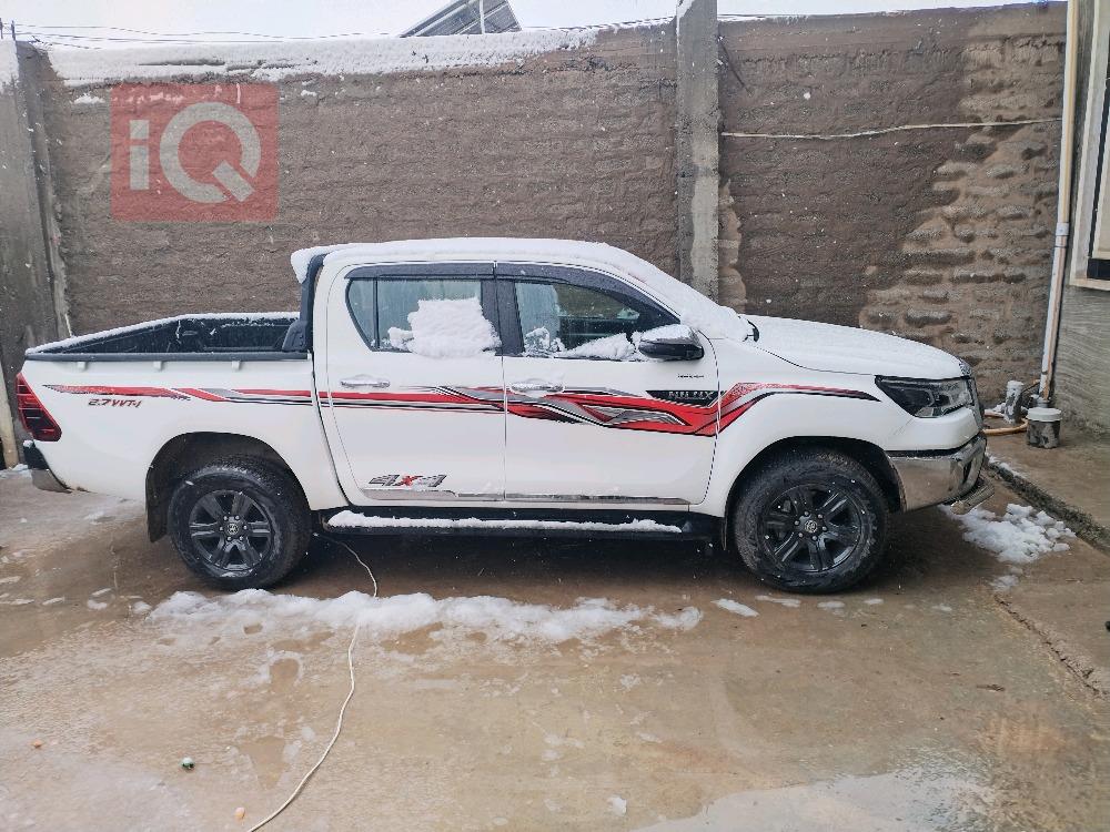 تويوتا هايلوكس